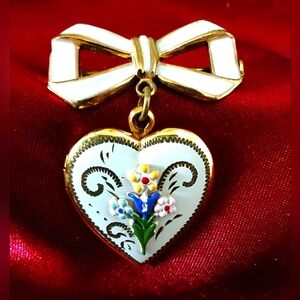 Rare Vintage 3D Gold Tone and White Heart Bow Locket Brooch